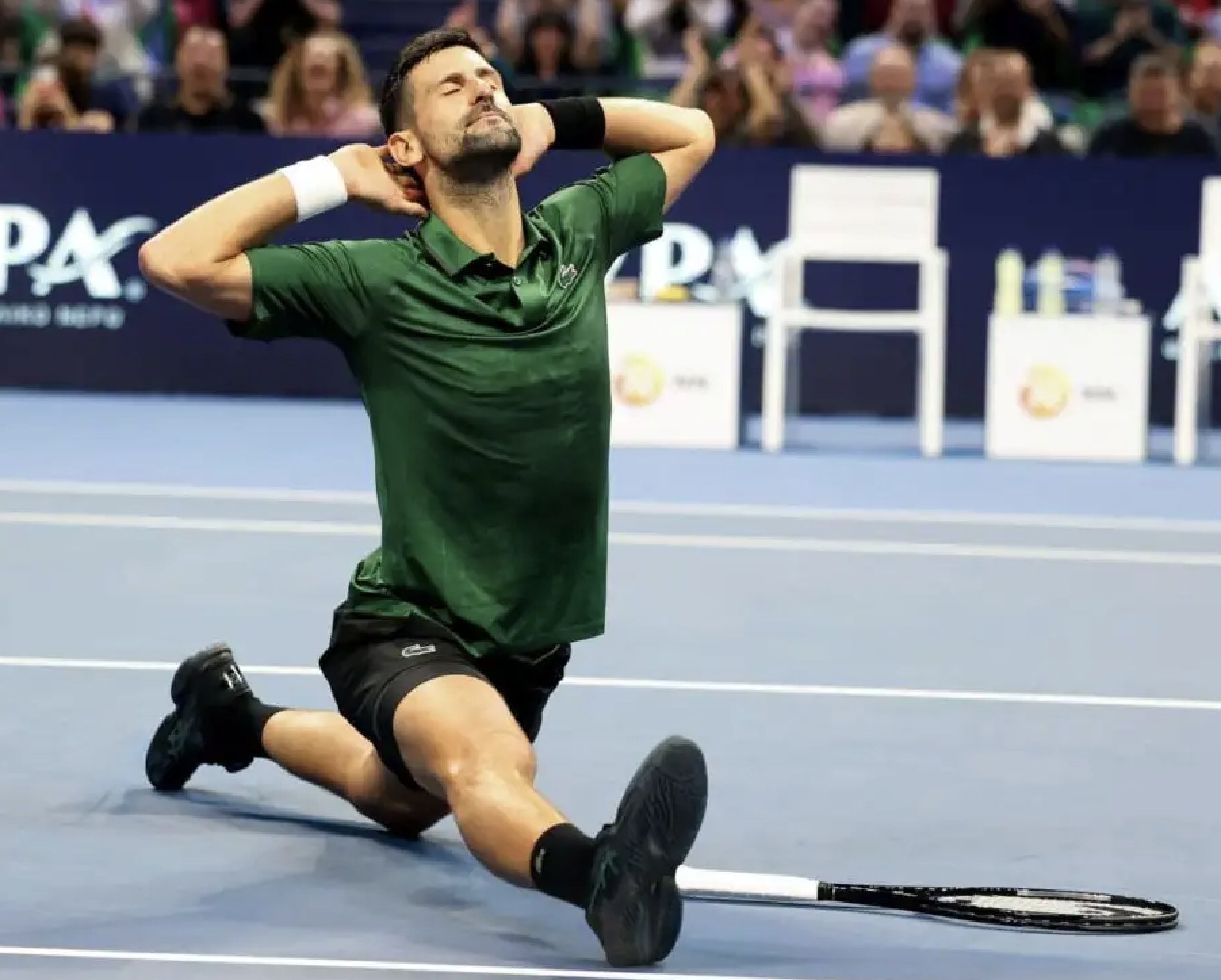 德约科维奇在2025赛季最后一场正式比赛，还奉献这样一张好照片！再次恭喜小德拿下