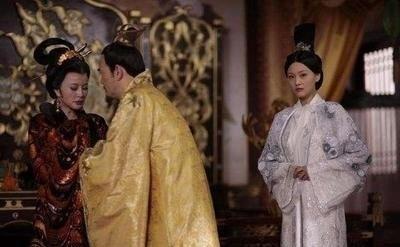 公元684年,武则天赐给次子李贤毒酒,李贤拿起毒酒,悲伤地说道:“我现在已成为庶