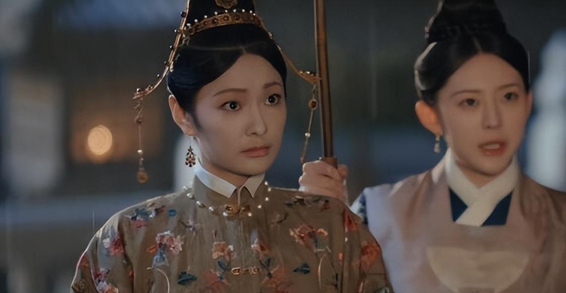 朱祁钰的生母吴贤妃，不可能是朱瞻基的庶婶婶，朱祁钰更不可能从小养在宫外。网上