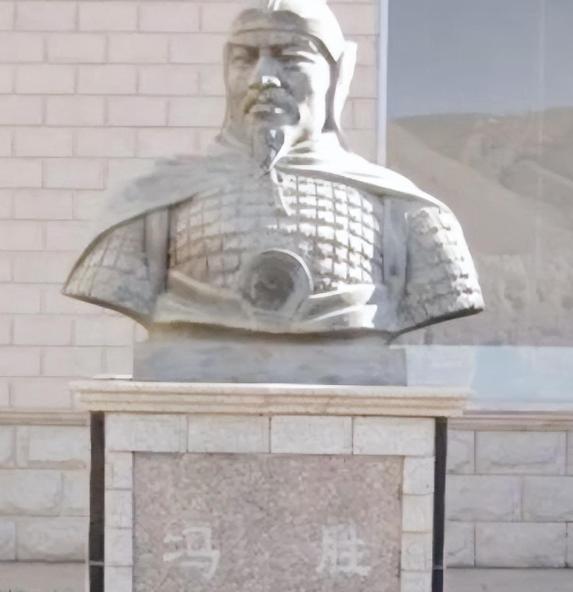 1395年，朱元璋赐死宋国公冯胜，冯胜问道：“老臣既无兵权，又无子嗣，陛下为何要