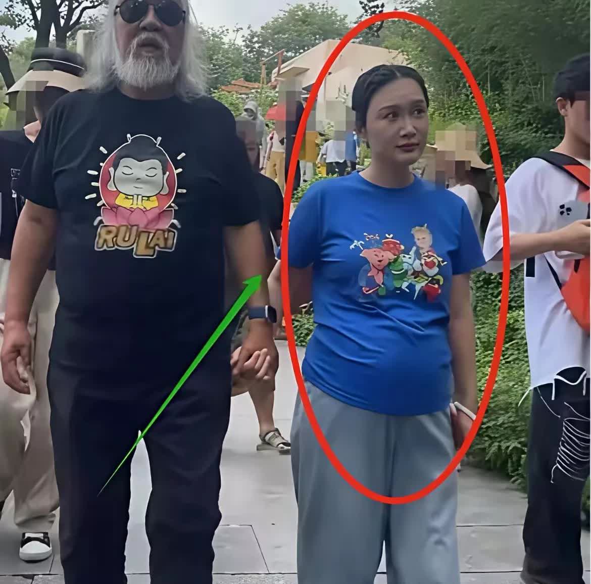 举手投足都透着股让人挪不开眼的劲儿。张纪中那点“生理性喜欢”，藏都藏不住！
