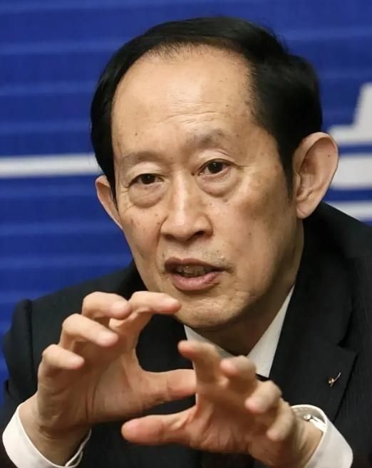 王立群教授说：“战争结束后，政客们握手言和，瓜分地盘；将军们加官晋爵，享受荣华；