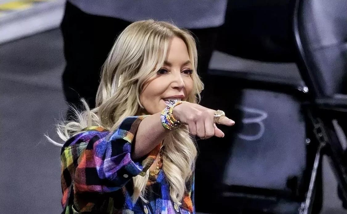 湖人天价收购正式获批巴斯时代进入尾声！马克沃尔特作价100亿收购湖人大部分股