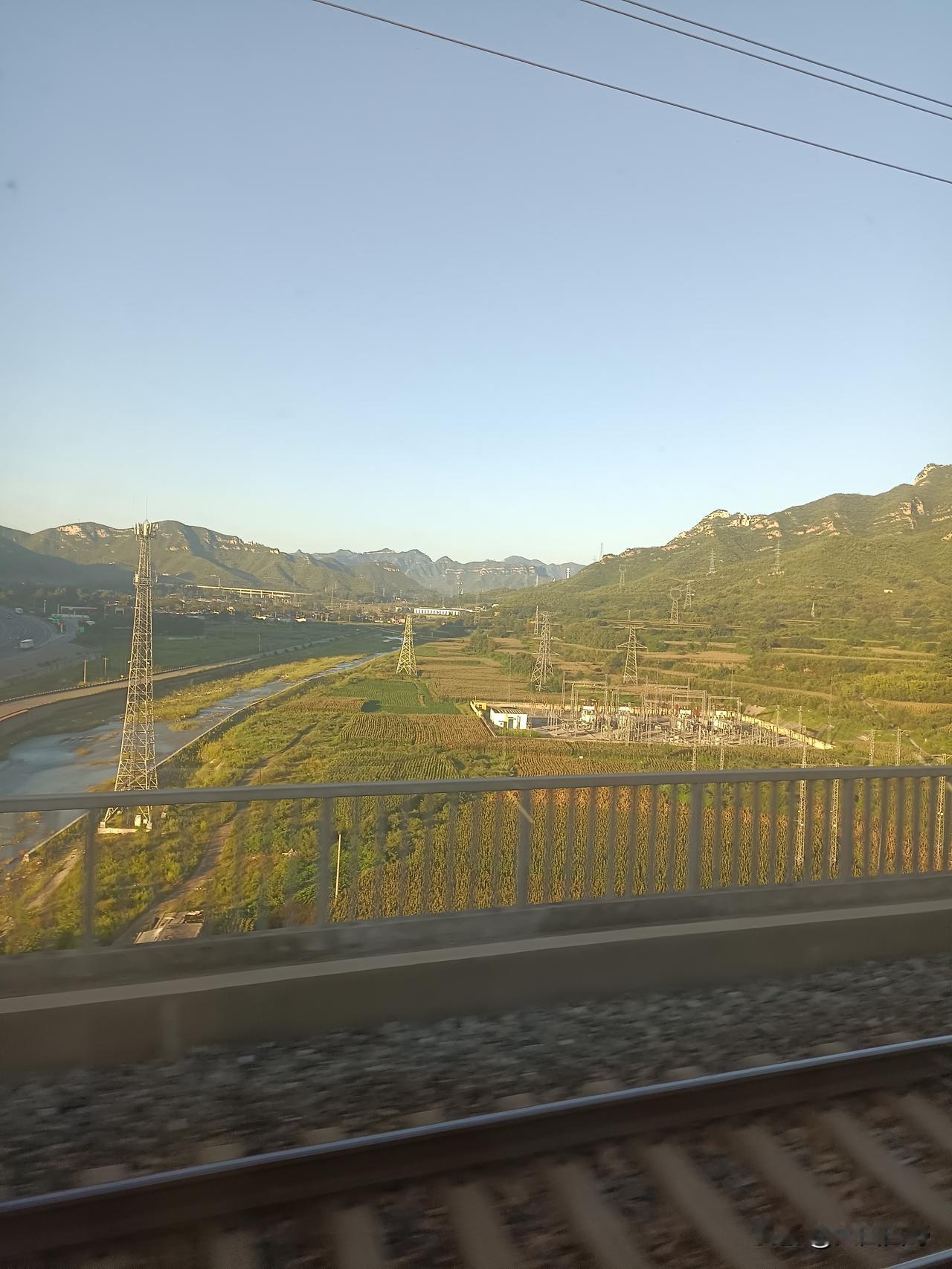 中国带阳的城市较多，古代在河流的南面阳面往往喜欢称作什么阳。洛阳，中国六大古都之