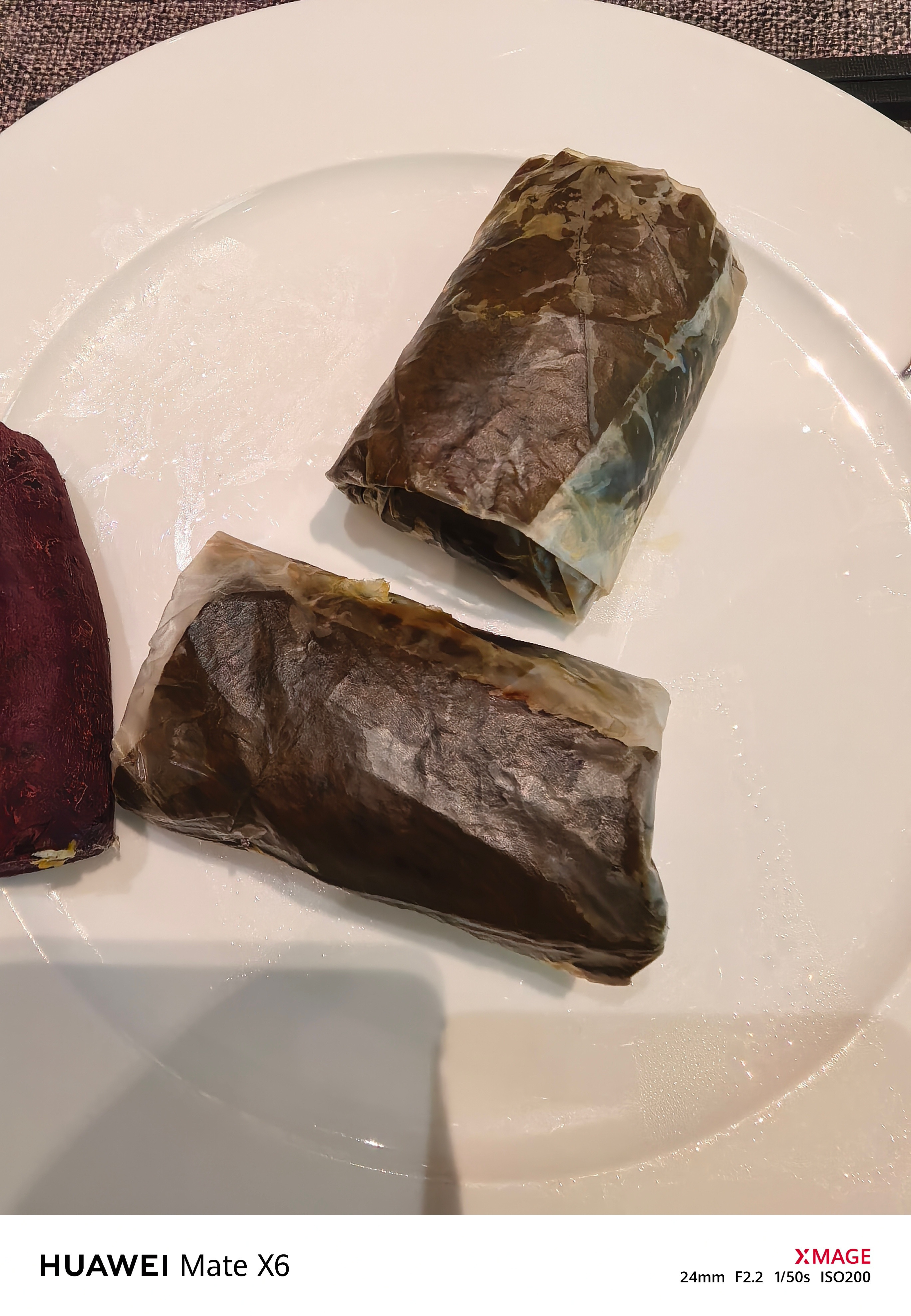 早上还是吃清淡点吧，整俩糯米鸡。[doge][doge]​​​