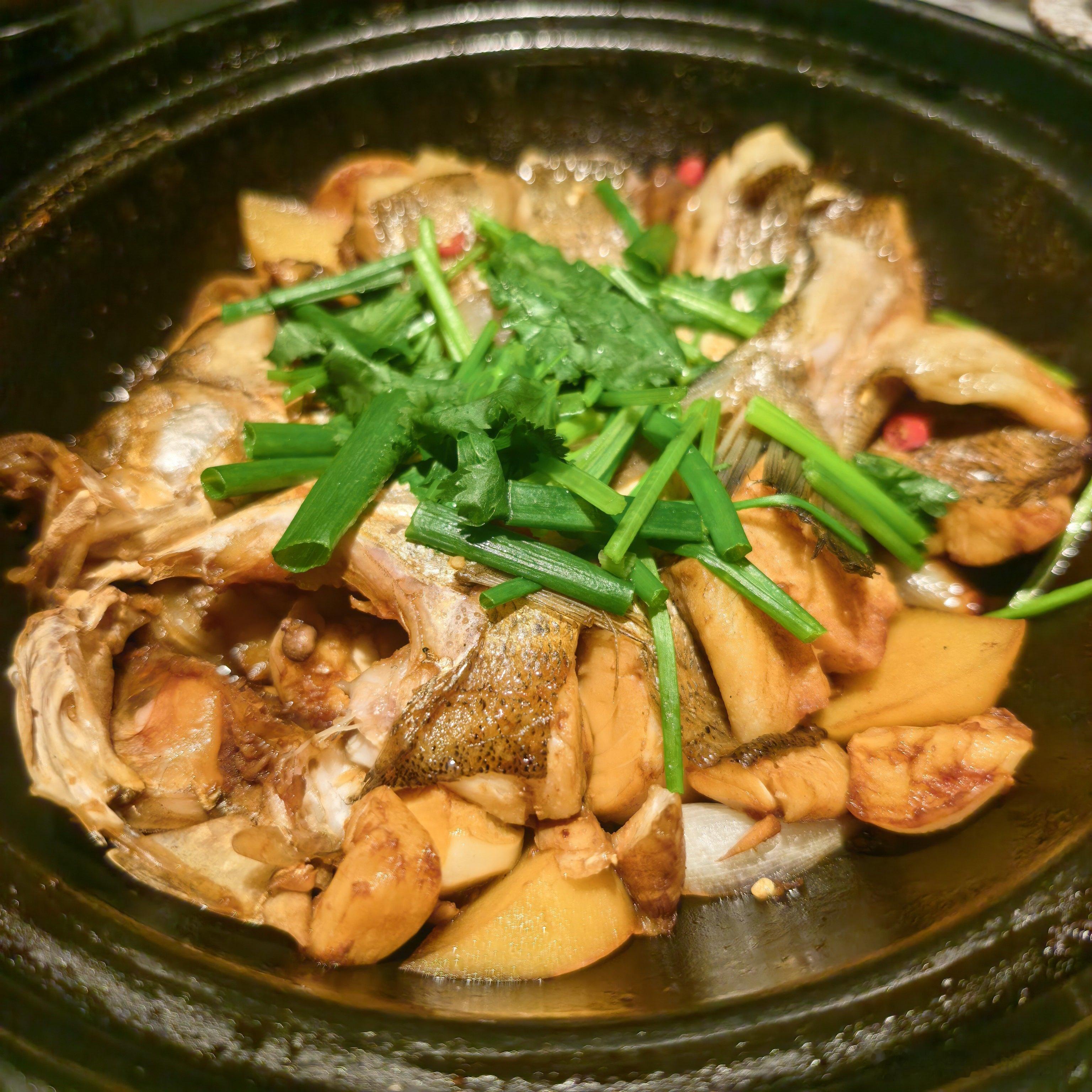 周末，跟朋友约个饭。