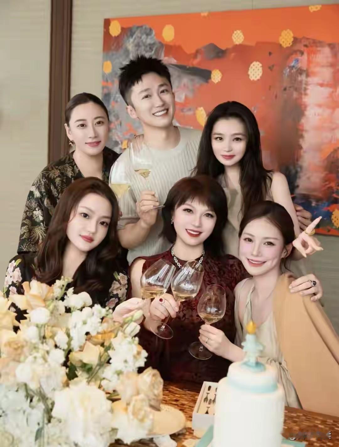 没想到真是没想到马筱梅的行程比汪公子安排得都满呀马筱梅从法国回来后