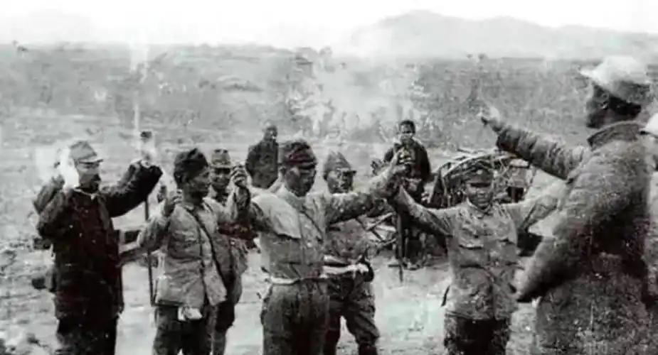 1946年，5000名日军战俘在通化暴乱，杀死上百伤员，朝鲜名将方虎山平定后做了