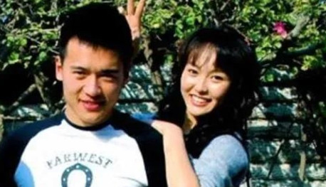 那年，高云翔见同居3年的女友唐嫣身价飙升到5000万，他怕煮熟的鸭子飞了，于是多