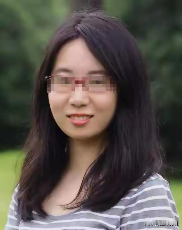 想想还是有点可惜…据说武汉大学官网已查不到她的任何信息了，或许她的人生就从此