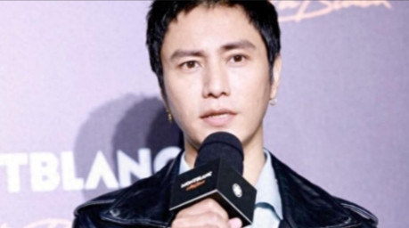 演员陈坤说：“我这一生最悲痛的，不是没有结婚，也不是儿子没有养好，恋爱谈的不多，