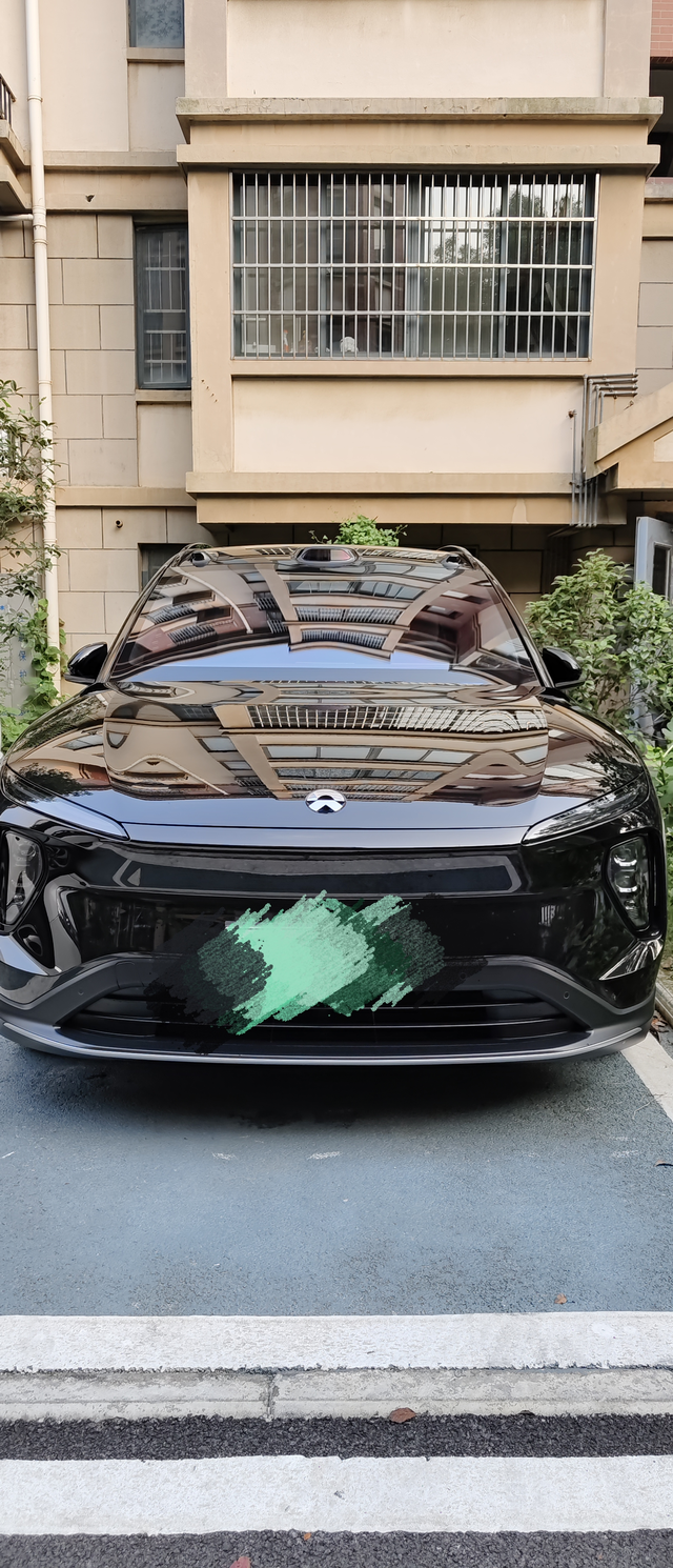 不贴膜太晒贴了膜太帅本来不准备贴膜，但是最近被晒的昏天黑地，某猫上1200搞了