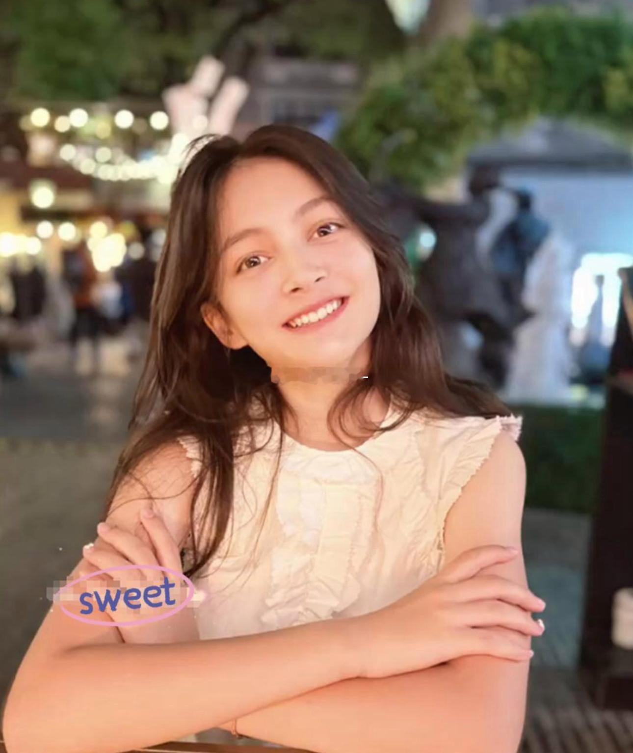 马雅舒12岁女儿米雅生日！混血基因太强大，身高直逼165cm像爸，颜值碾压明星