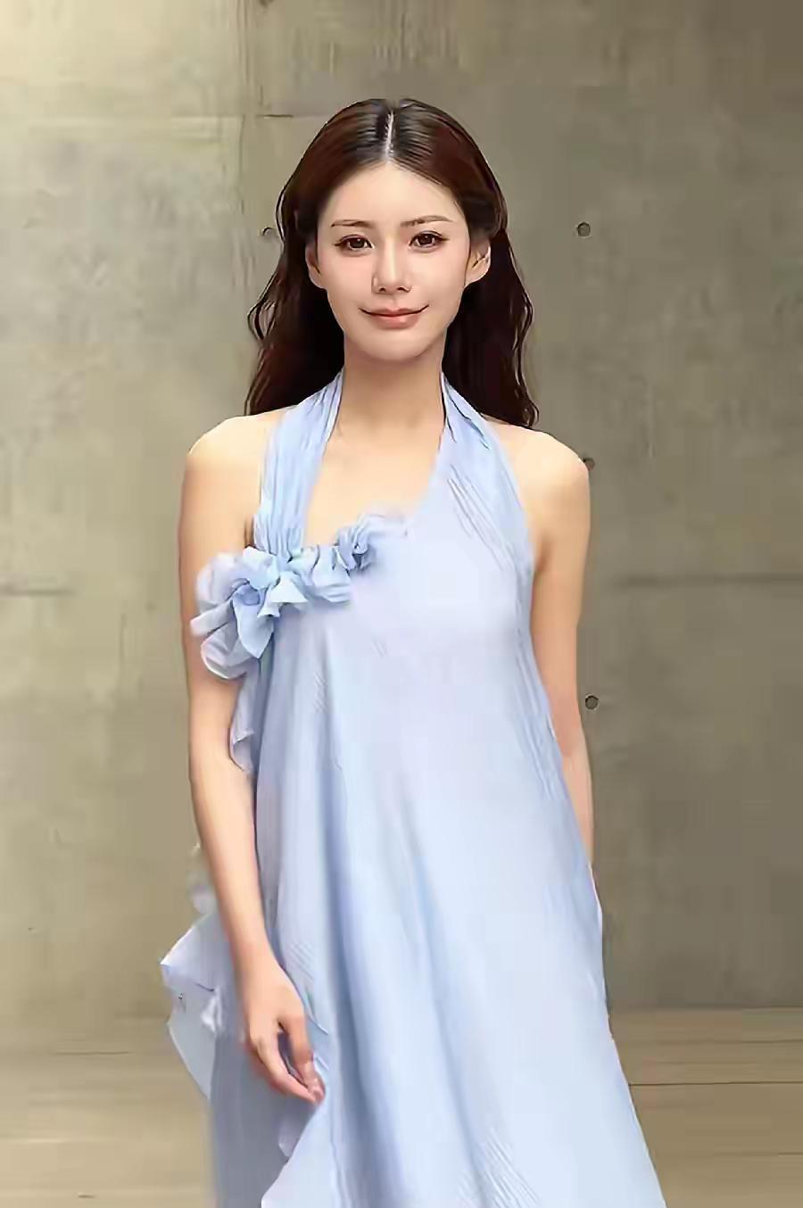 王楚然竟然和马筱梅撞衫了，这真是有点次元壁破了的意思啊虽然俩人都是美女，但不得