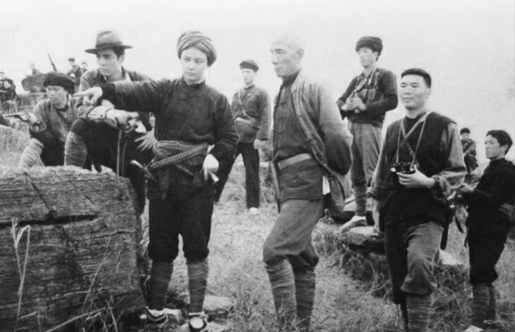 1950年1月14日，杨勇正从成都返回贵阳的途中，在贵州遵义郊外的刀靶水遭遇了土