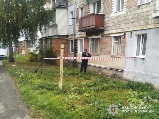 乌克兰征兵工作现在简直是高危行当，街头查个兵役证件，直接被人一刀捅脖子，这事就发