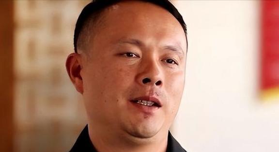 2012年，云南特警邹路遥在执行任务时失联，后被判死亡。86天后，妻子石琛收到境