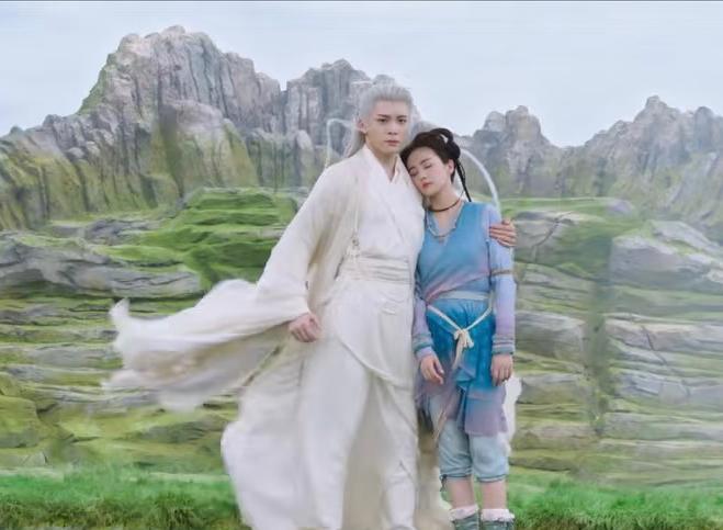 我以为《临江仙》会像《苍兰诀》一样美到窒息，也以为曾舜晞的古装扮相永远不会出错，