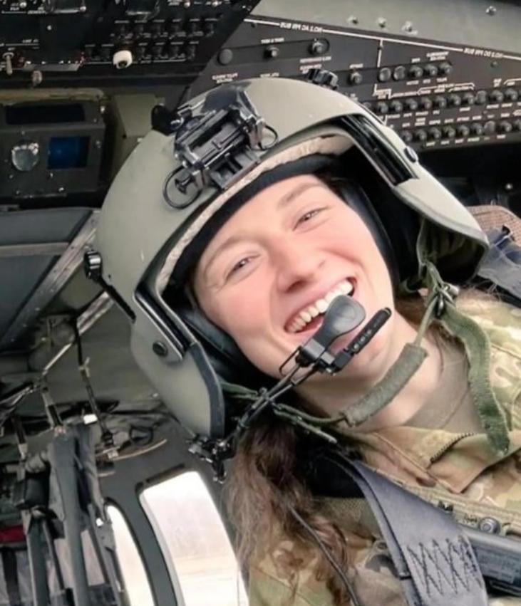 “我永远不想回美国生活！中国才是我的幸福归宿！”美国女机长金贝丽·汉密尔顿，