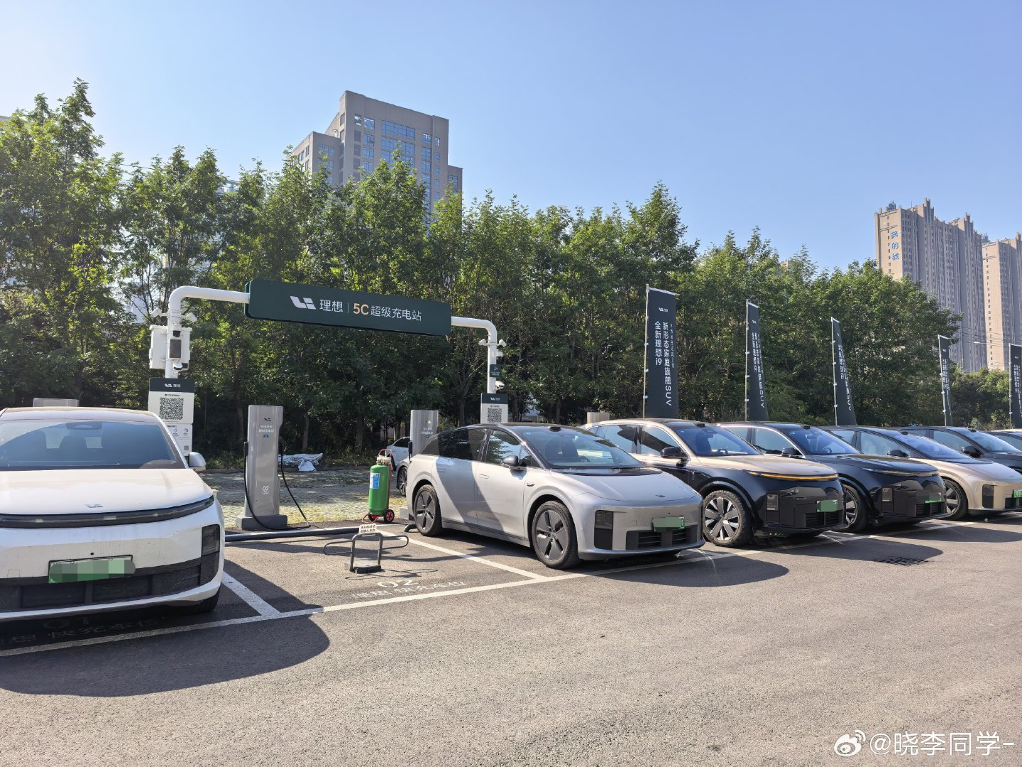 路过徐州找了个5C桩就在理想综合中心门口奶个15分钟回京～#理想l8livis#​