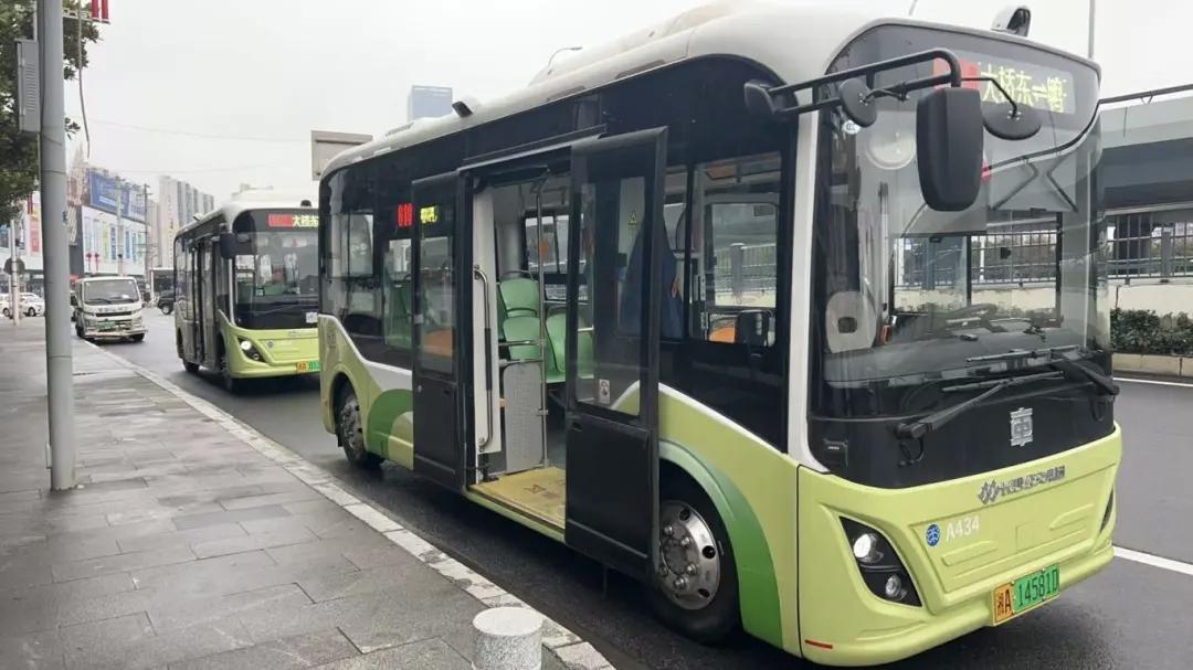 2026年新春开工热潮持续升温，长沙公共交通线网优化再落地。2月25日，长沙公交