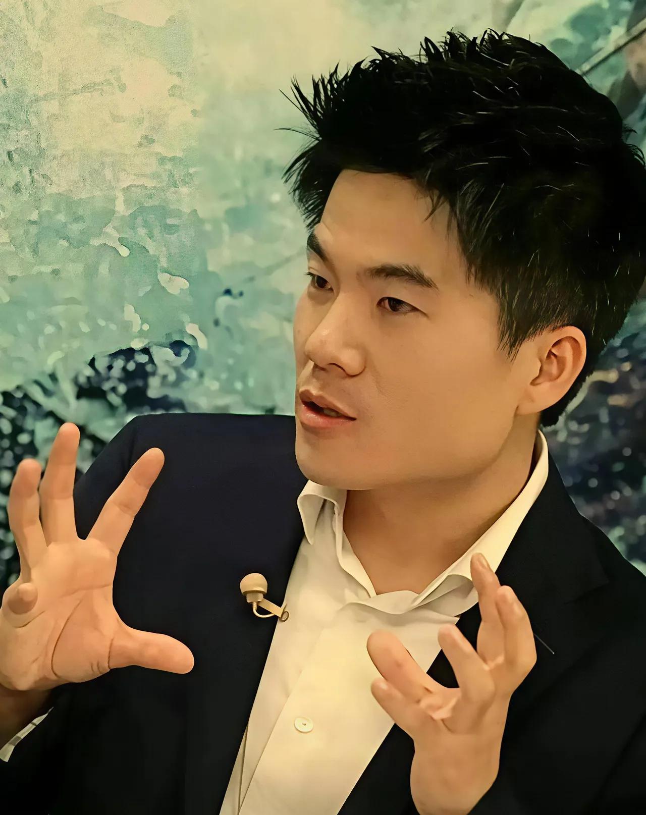 凭什么与辉同行的卫生巾卖爆了，原因就这三点！第一，质量真下功夫了。不是贴