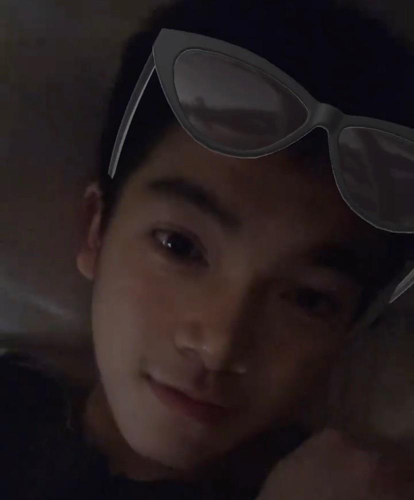 30岁早走了。荒野求生是我读小学就会的本事，我小时候山里就只有我这一户人家，14