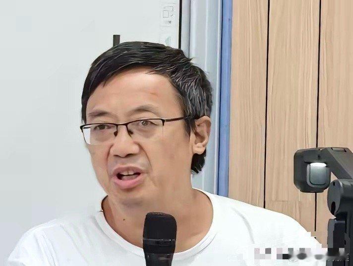 怪不得汤家凤愤怒，换谁也义愤填膺！他发问质疑的这家武汉印度餐厅，我特意查了一下，