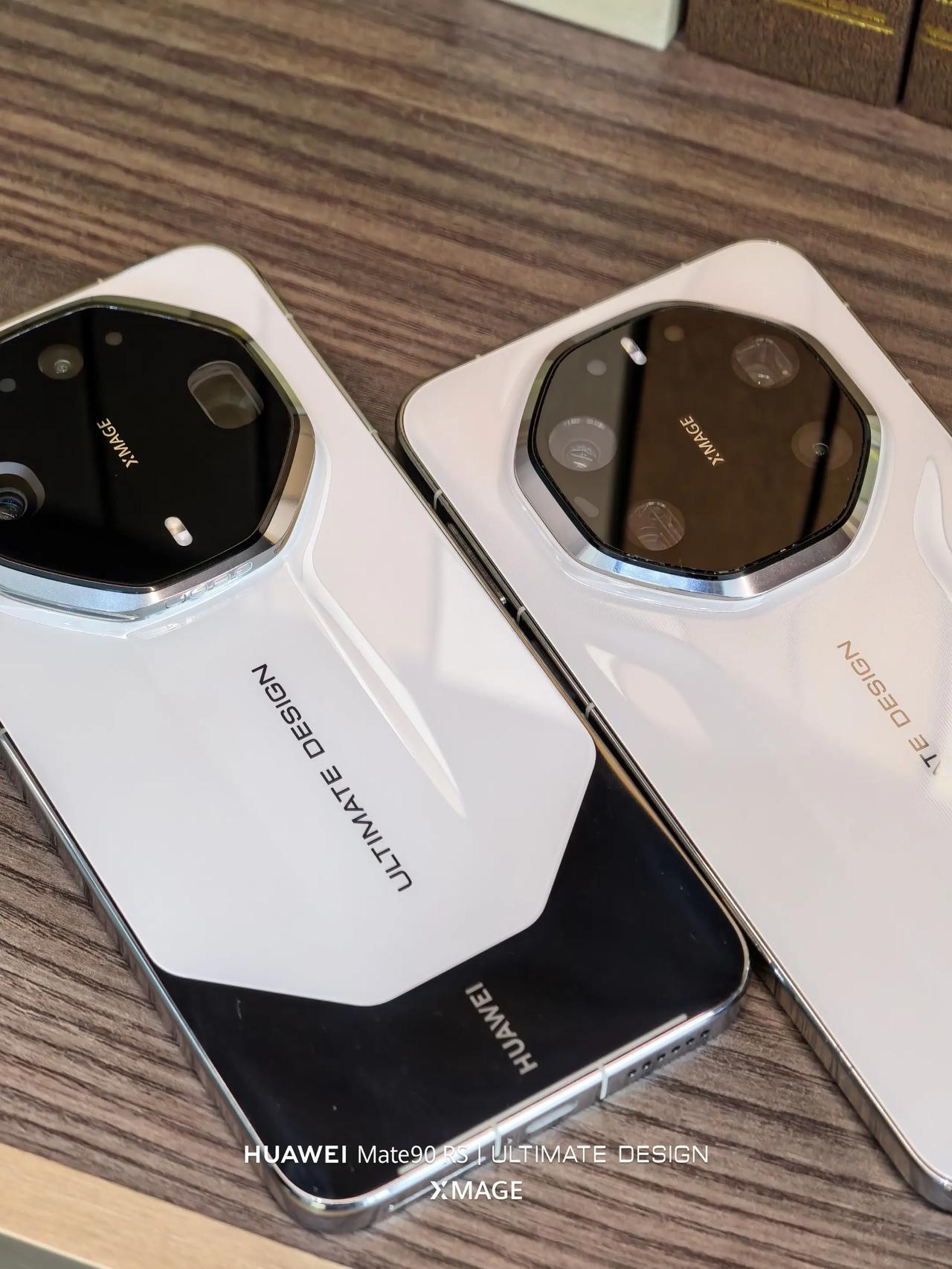 Mate80RS对比Mate90RS，两代皓白，传承没丢，创新也够狠把M