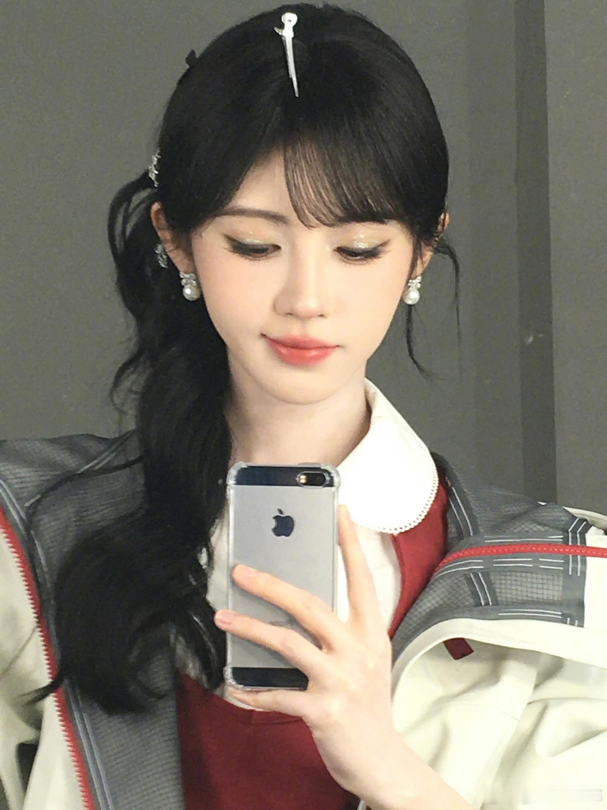 鞠婧祎星光大赏星光值第二鞠婧祎星光值TOP2内娱女顶流的人气从不掺水！星光值一路