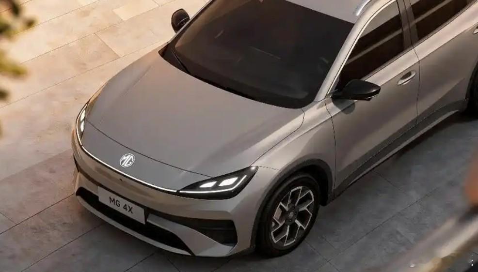 上汽名爵全新纯电SUVMG4X登陆工信部405批目录，定位紧凑型家用市场。