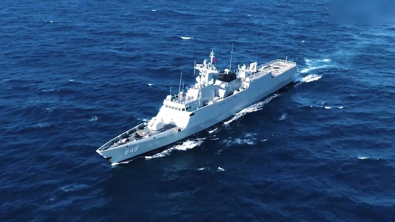 9月，南部战区组织海空兵力，在中国黄岩岛领海领空及周边海空域开展战备警巡。国