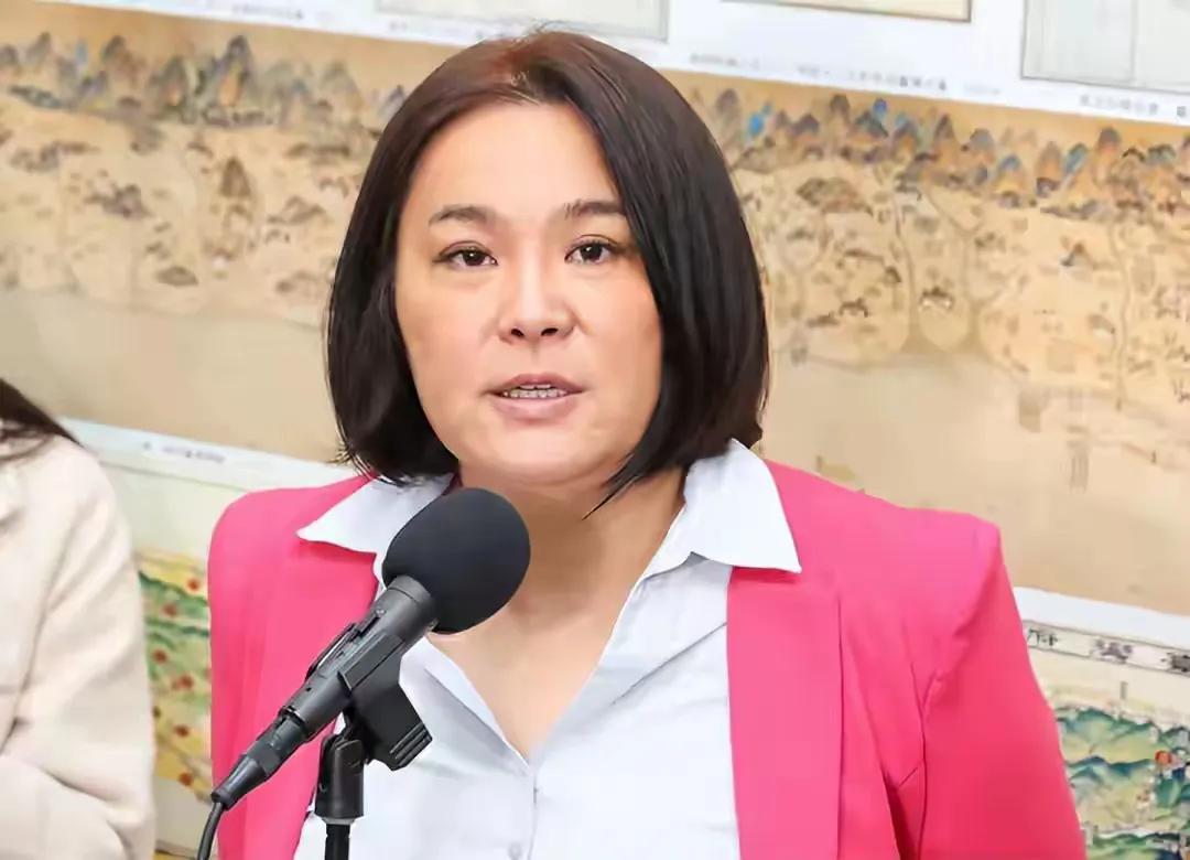 陈玉珍：彰化别再纠结王惠美是否支持，该放下了！并强调她很佩服郑丽文！就在9月15