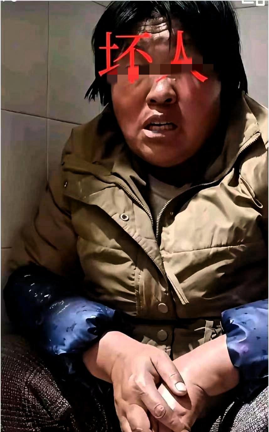 云南这起案件，像一根冰锥扎进人心61岁老妇人为了42公斤铁皮的微薄利益，舍