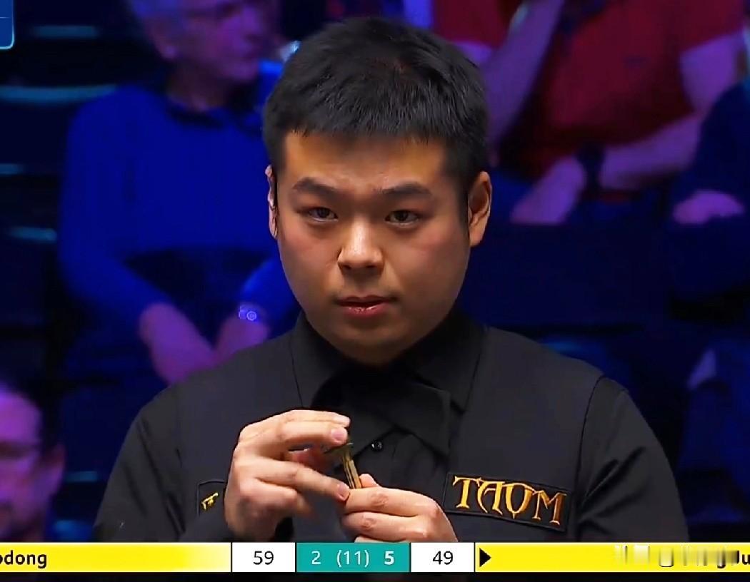 英锦赛最新战报，肖国栋2-6负于庞俊旭，无缘第二轮，成为第一个出局的前16球员。