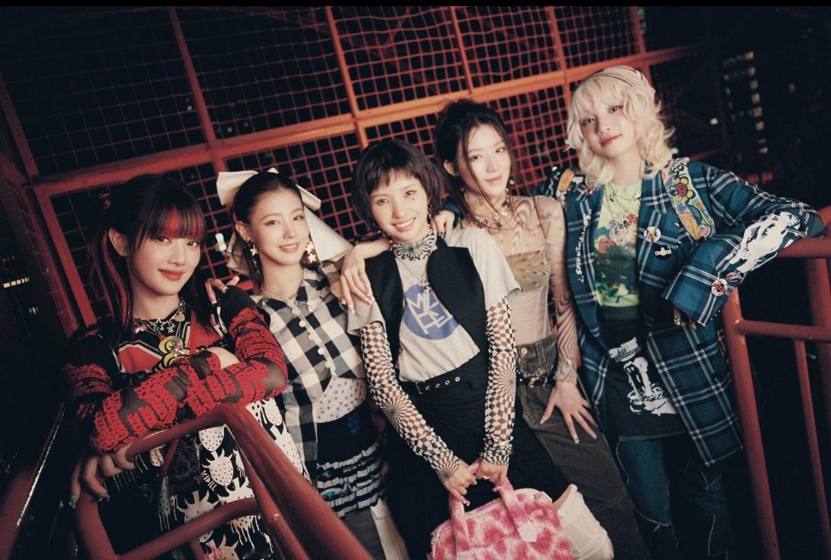 idle日专造型公开【赵美延/minnie/田小娟/宋雨琦/叶舒华】​​​
