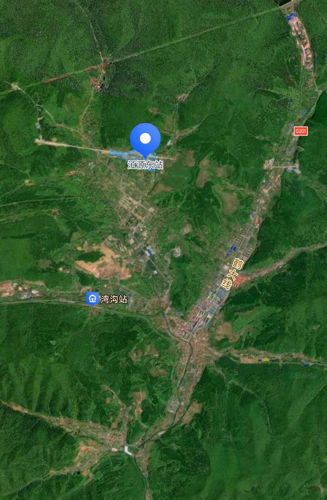 相比于通化境内只有1座高铁站，白山境内有3座高铁站固然令人欣慰，可是让我疑惑不解