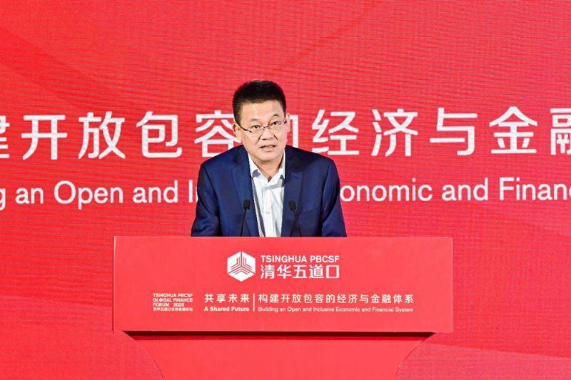 央行金融研究所所长丁志杰: 人民币国际化需依托国际金融中心支持