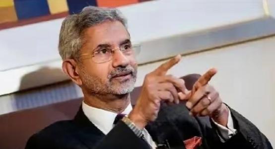 印度阿三的高层已经认识到美欧的可怕，警告印度国内那些政客，不要敌视东方大国，东方