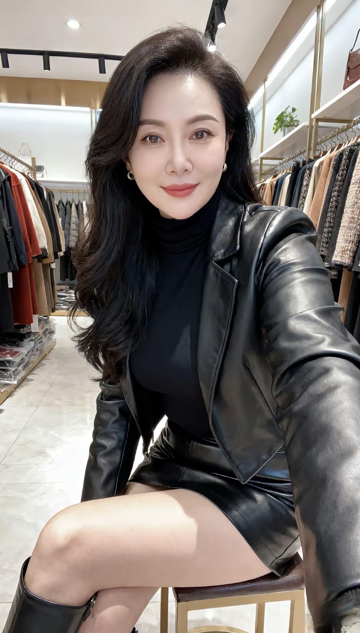 成熟的味道满满贵气女人味