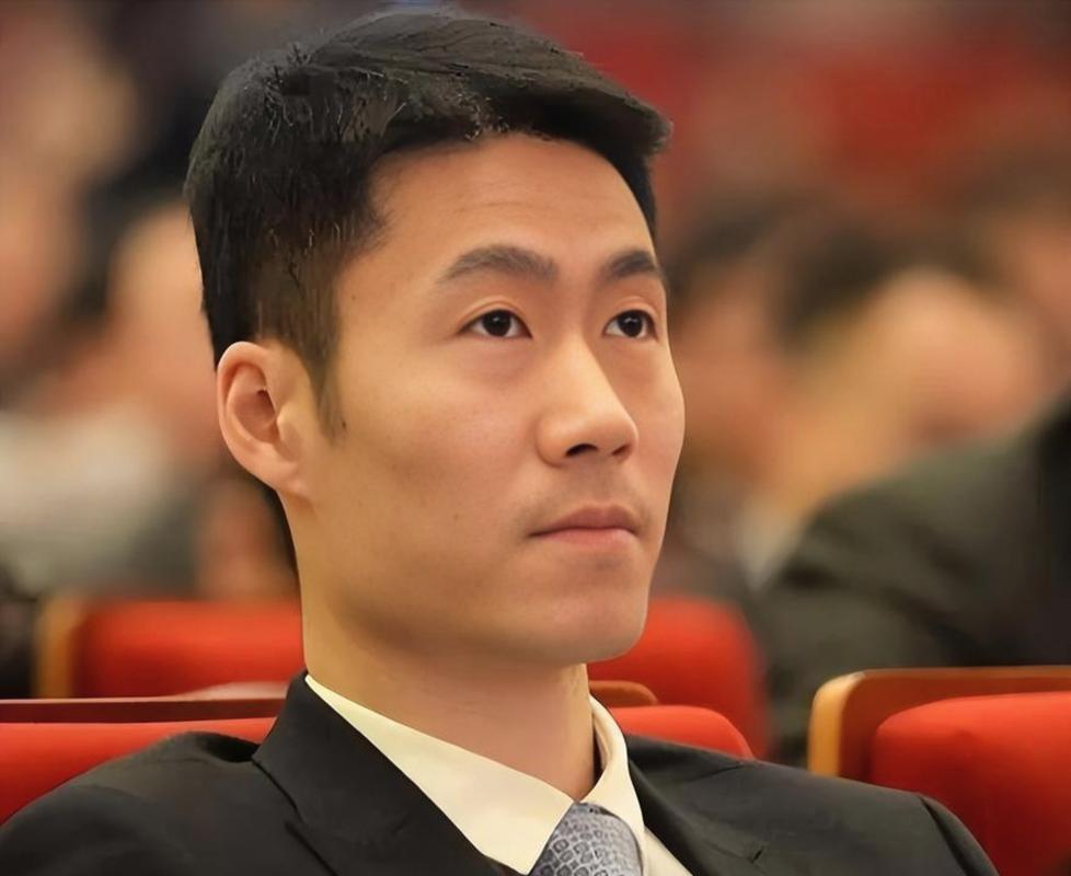 世乒赛要想赢：王励勤必须做好3件事首先，确保梁靖崑身体彻底恢复。过去这段