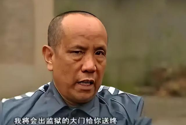1988年，王金全趁狱警不备，一头扎进厕所的茅坑中，顺着粪坑往外爬，之后20年杳