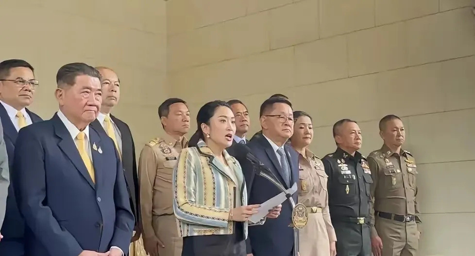 佩通坦被逼急了，要搞事情了！哇塞！佩通坦放大招了！“断油