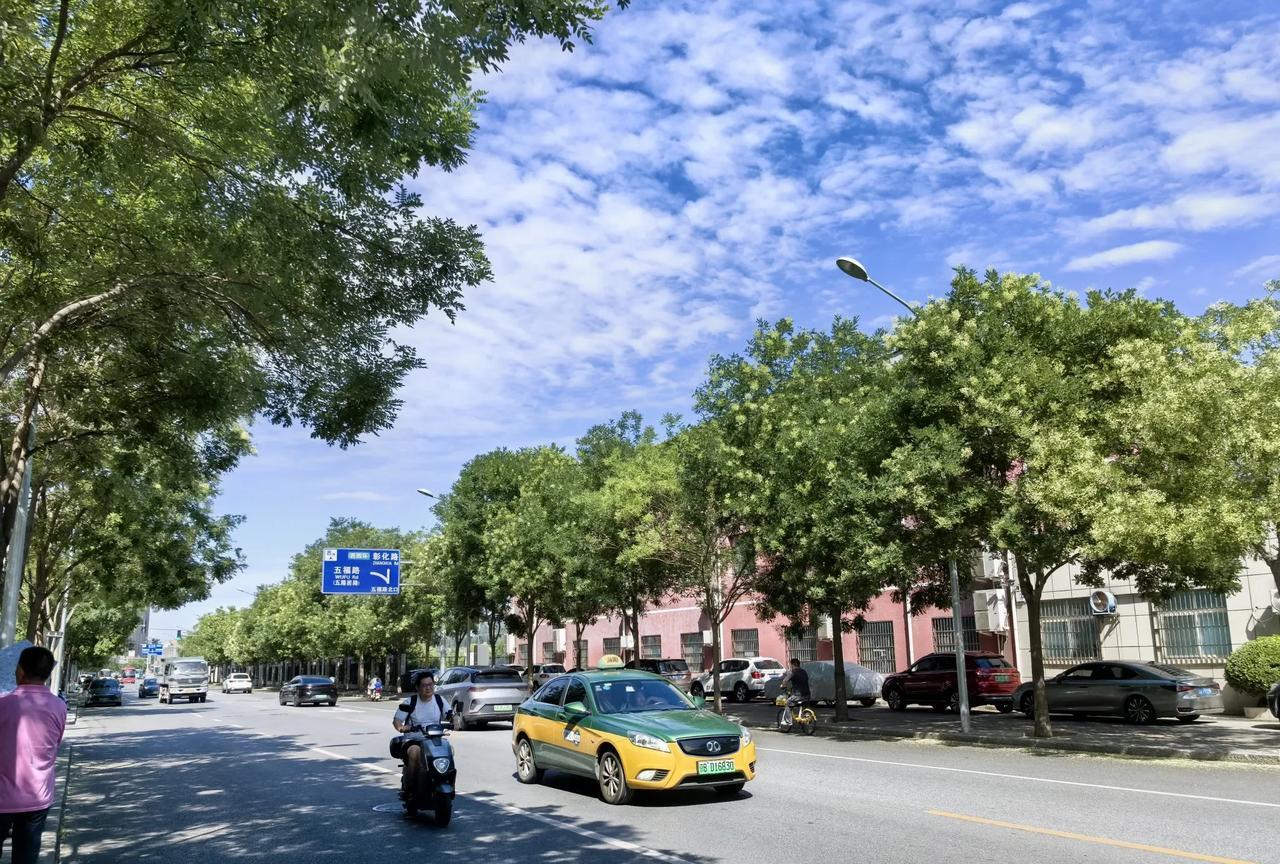 五福玲珑路