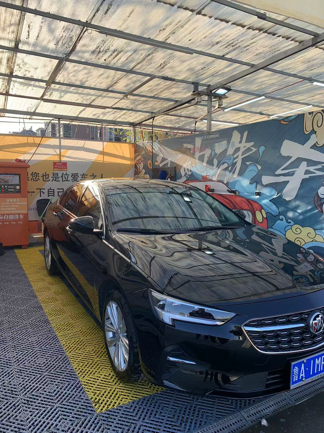 君威一年养车费用平时没怎么记录，现在好好盘算下费用。保险全险一年3000，一年