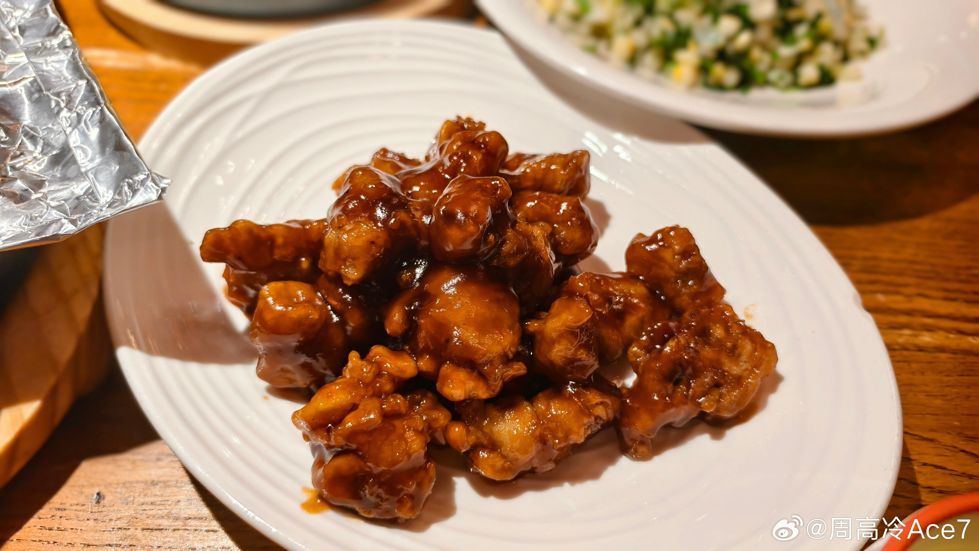 打卡想哥请救人理想车主吃饭的同款餐厅新白鹿，这一桌子129+9，俩人没吃完那个9