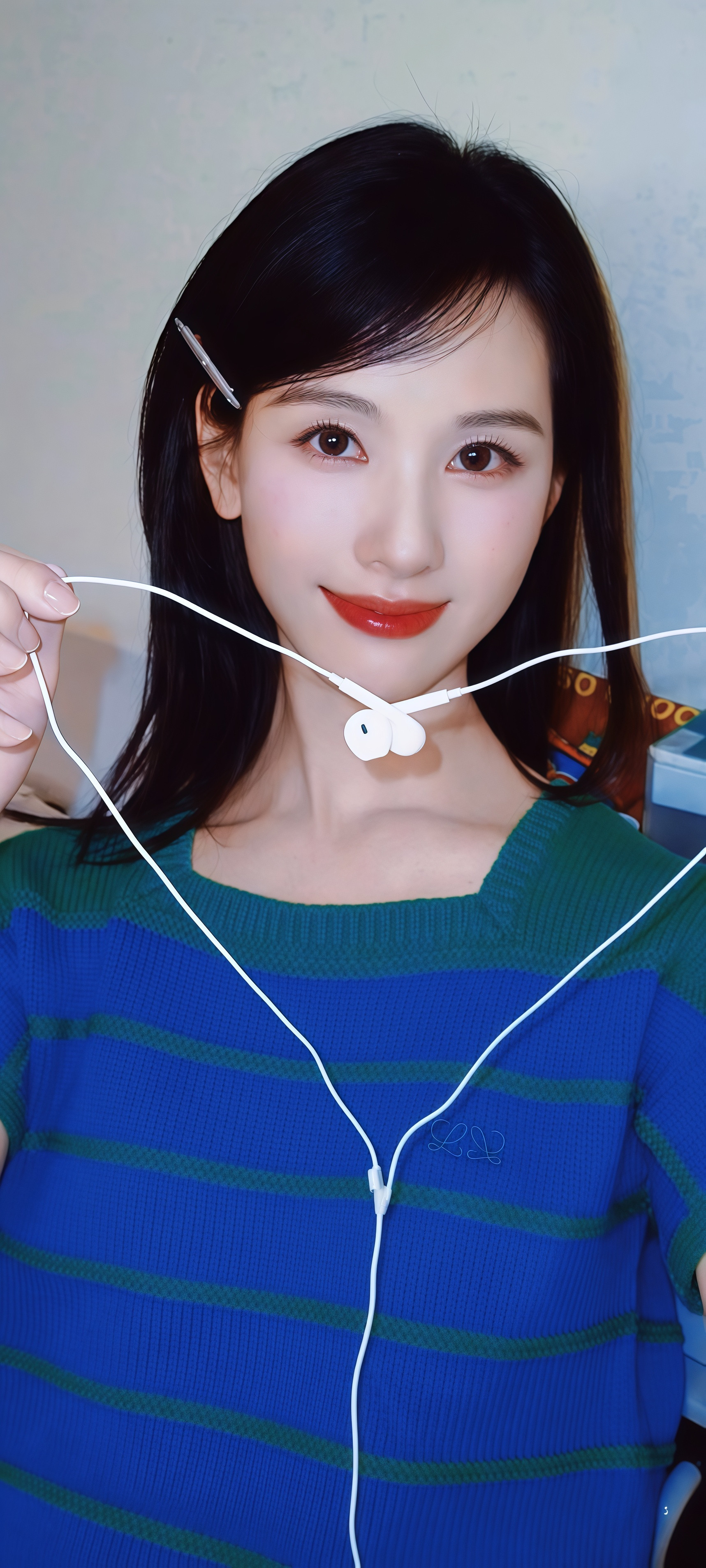 陈都灵蓝色系头像壁纸更新女神这一组真的太漂亮了啊专栏·LOVE陈都灵–嘟
