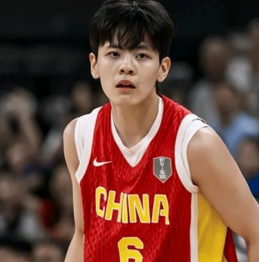 杨舒予关键三分帮助中国女篮热身赛再胜尤文图特，中国女篮和西甲尤文图特的热身赛第二