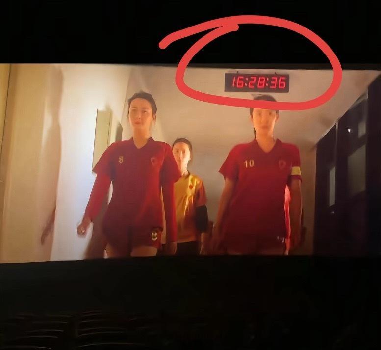 《功夫女足》星爷藏在电影里的爱国情怀和一些秘密：1、师叔公其实就是星爷...