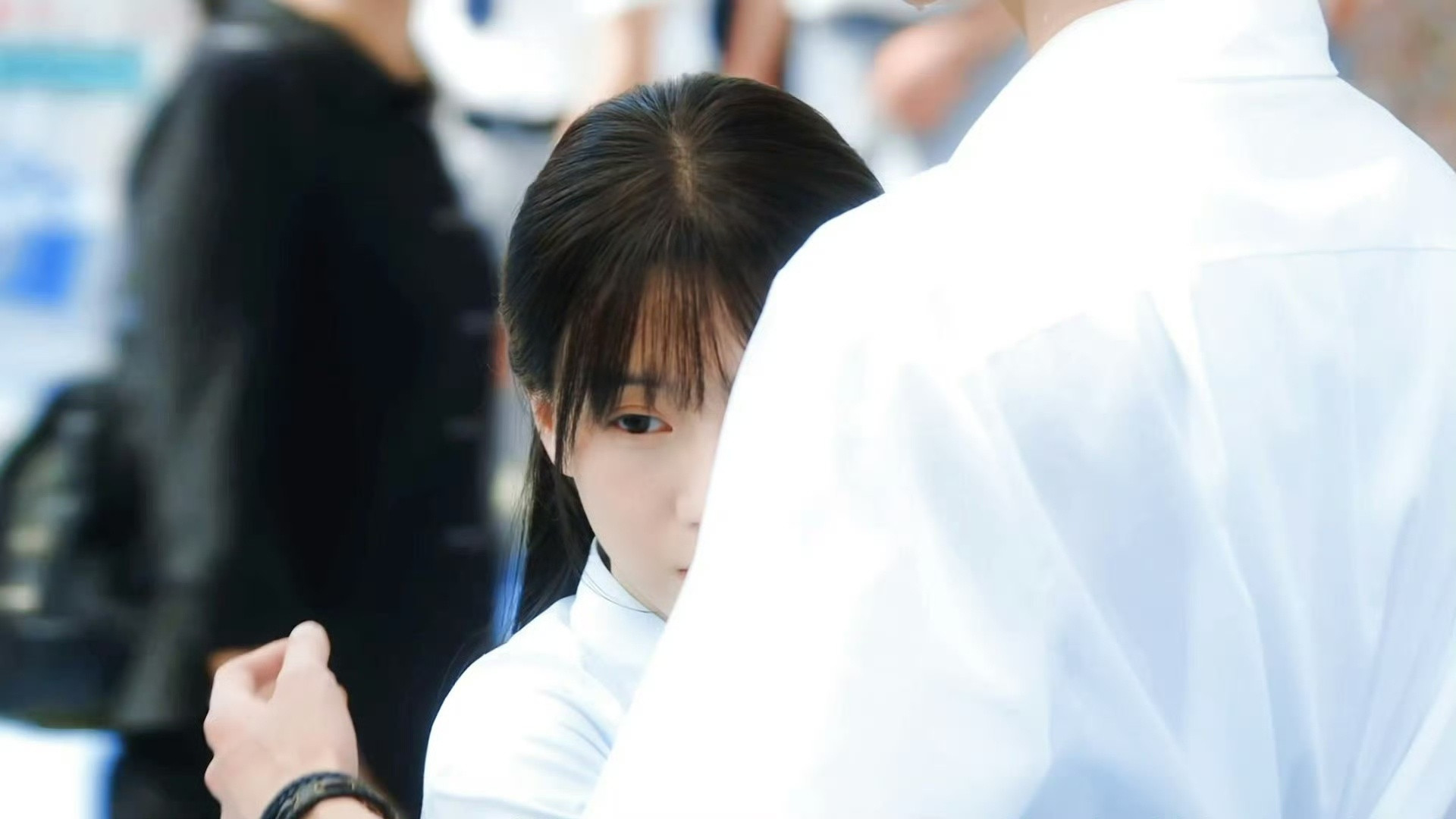 包上恩好适合演恶女小白花包上恩天生就长了一张极具迷惑性的清纯脸蛋，在《炽夏》饰